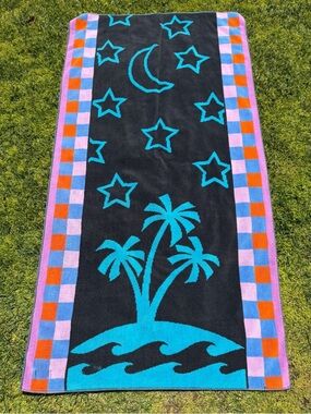 VTG Island Fun Neon Sign Style Beach Towel Palm Trees Celestial Stars 30x60 Nice